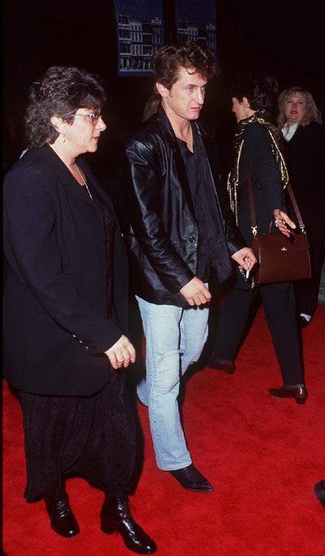 Sean Penn at event of Heat (1995)