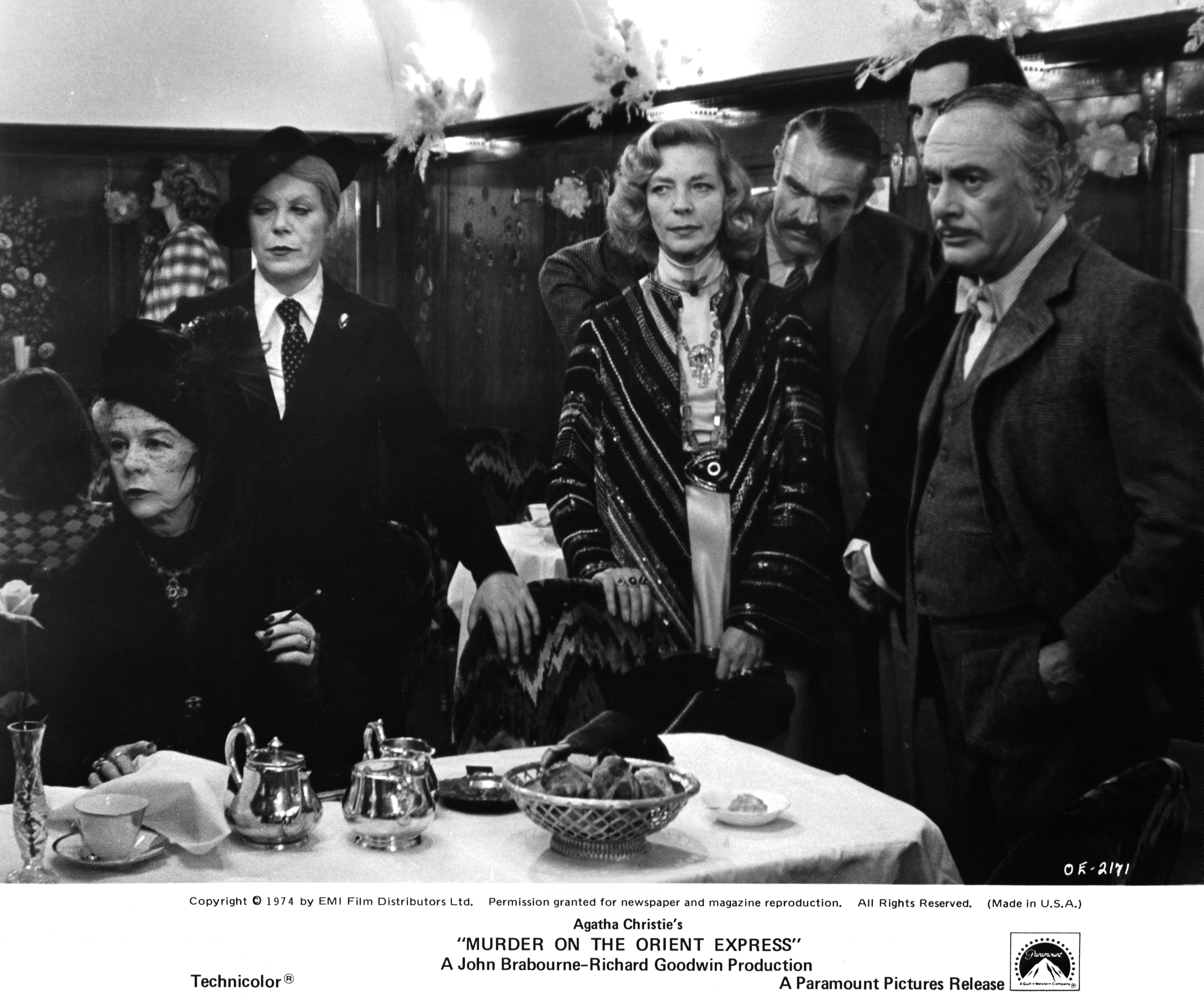 Still of Lauren Bacall, Sean Connery, Anthony Perkins, Martin Balsam, Wendy Hiller and Rachel Roberts in Murder on the Orient Express (1974)