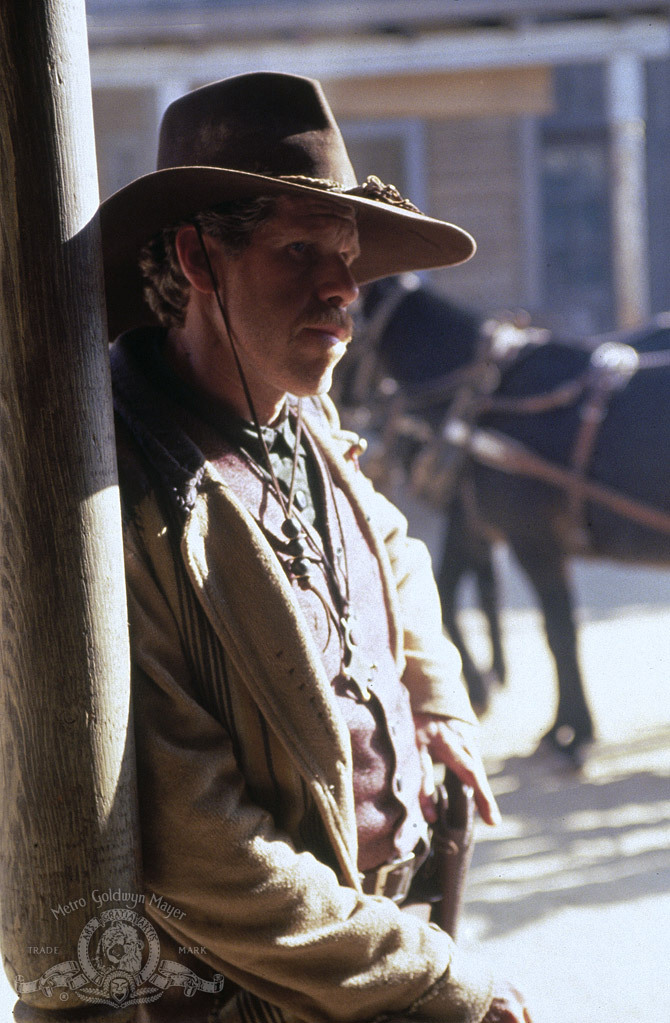 Still of Ron Perlman in The Magnificent Seven (1998)