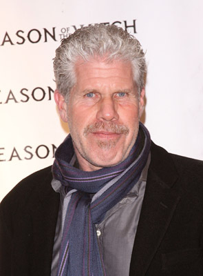 Ron Perlman at event of Juodosios raganos metai (2011)