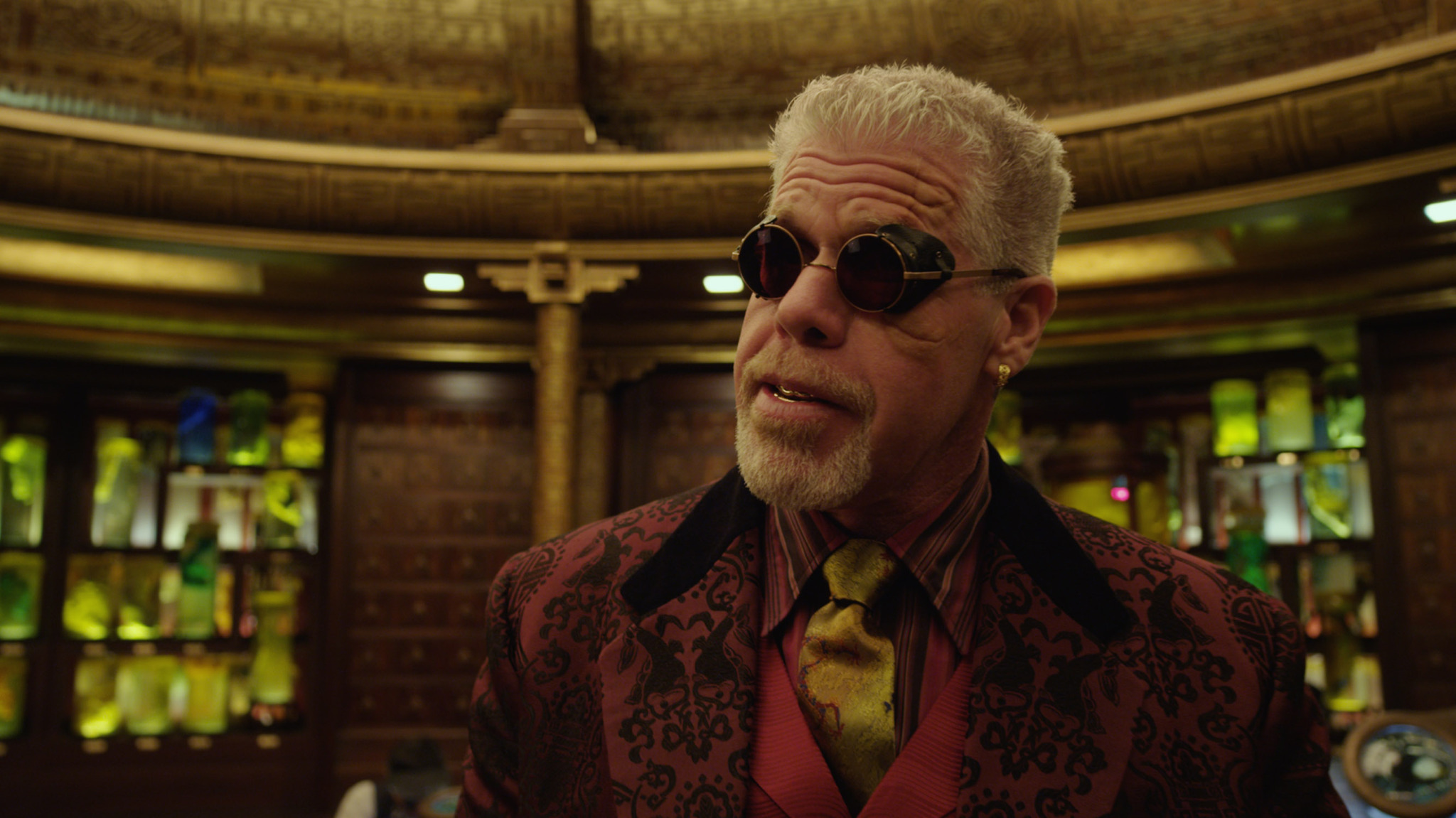 Still of Ron Perlman in Ugnies ziedas (2013)