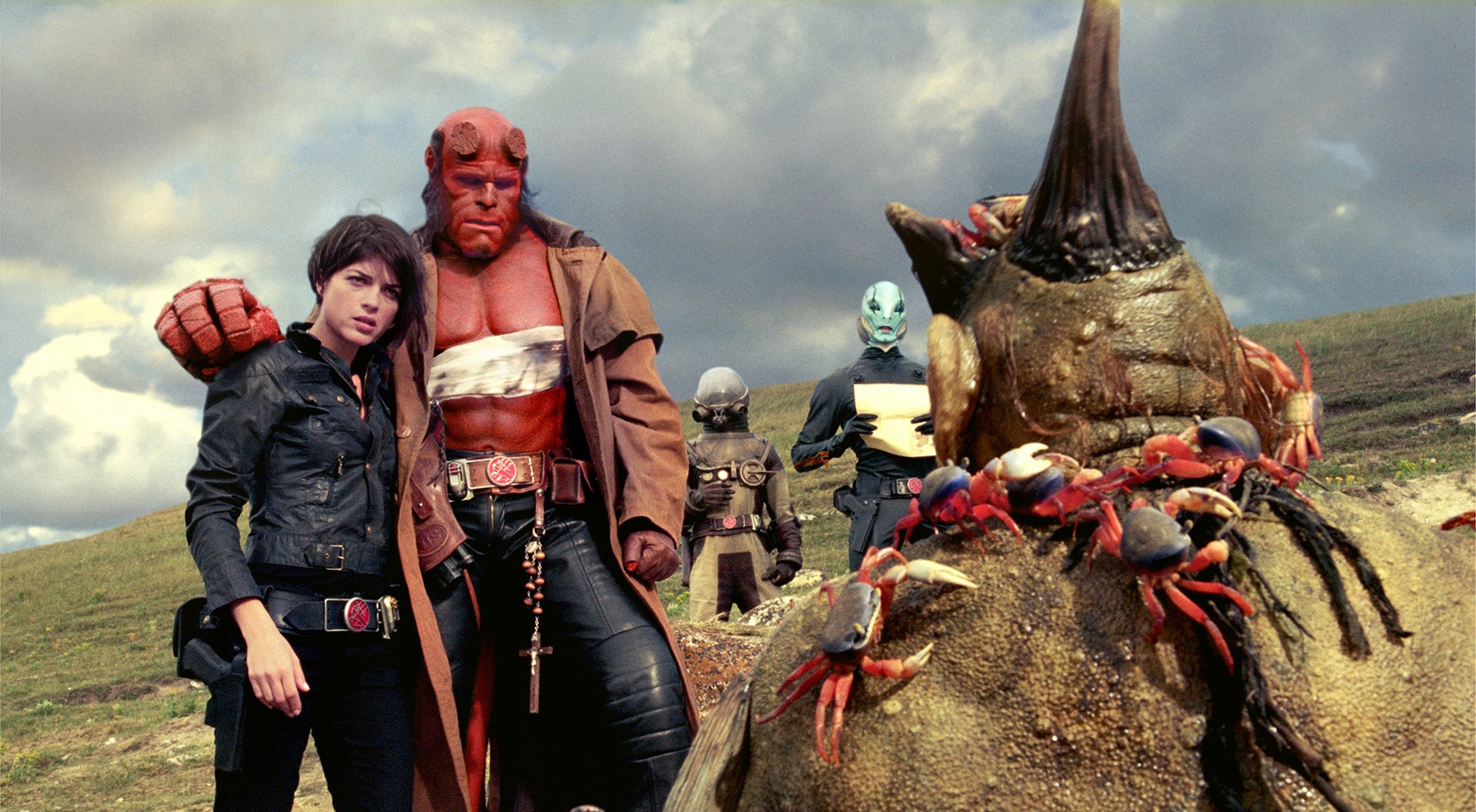 Still of Ron Perlman and Selma Blair in Hellboy II: The Golden Army (2008)