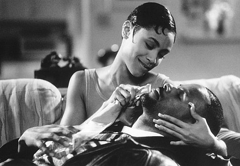 Still of Jada Pinkett Smith and Keenen Ivory Wayans in A Low Down Dirty Shame (1994)