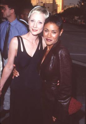 Anne Heche and Jada Pinkett Smith at event of Return to Paradise (1998)