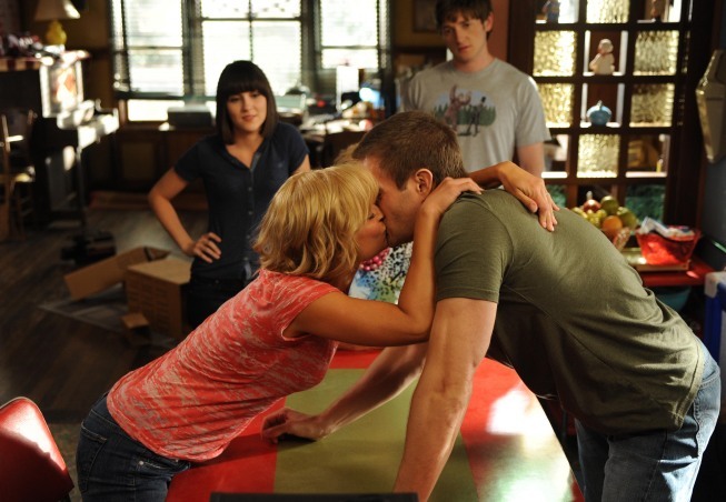 Still of Martha Plimpton, Garret Dillahunt, Shannon Woodward and Jimmy Lucas in Mazyle Houp (2010)
