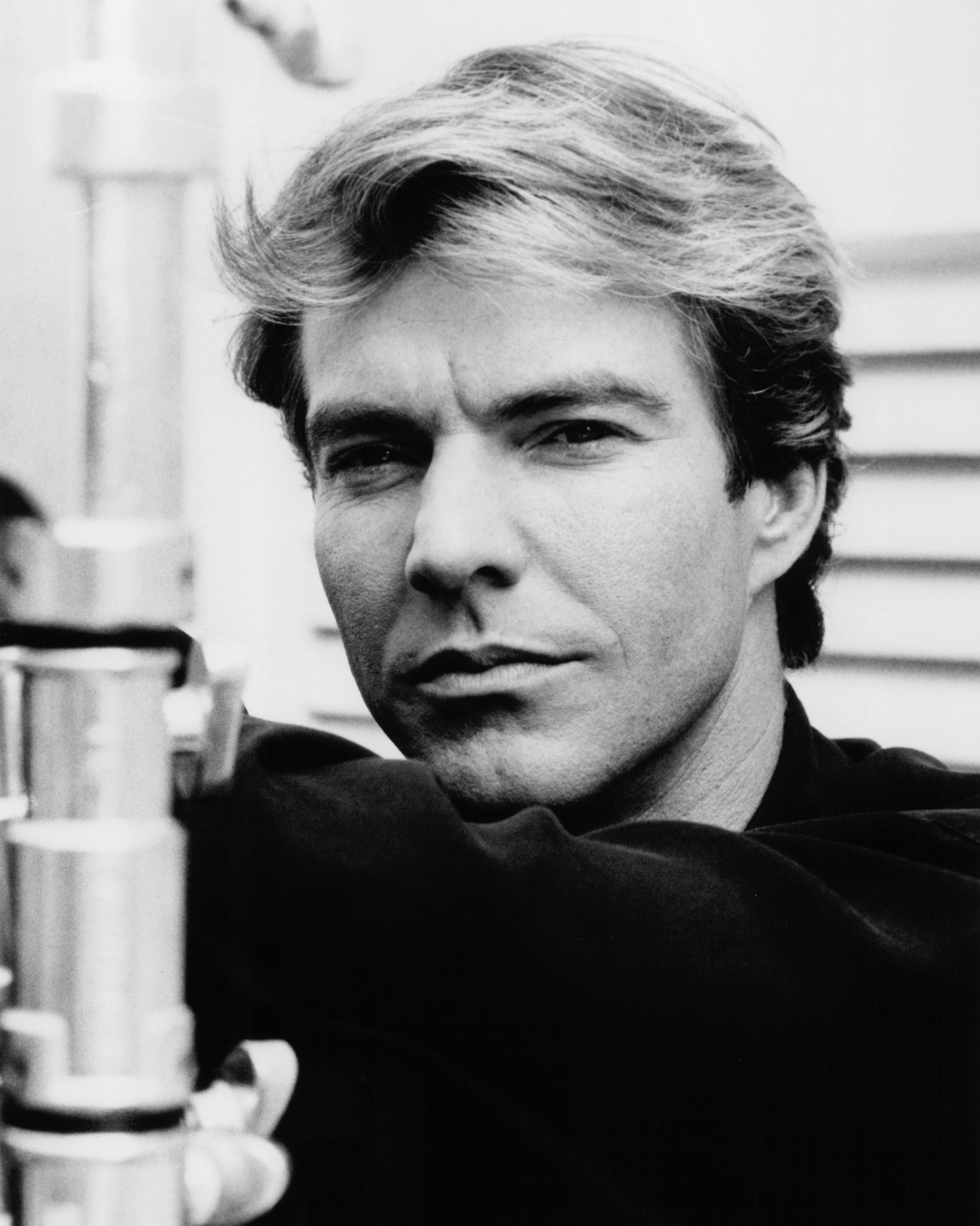 Still of Dennis Quaid in Postcards from the Edge (1990)