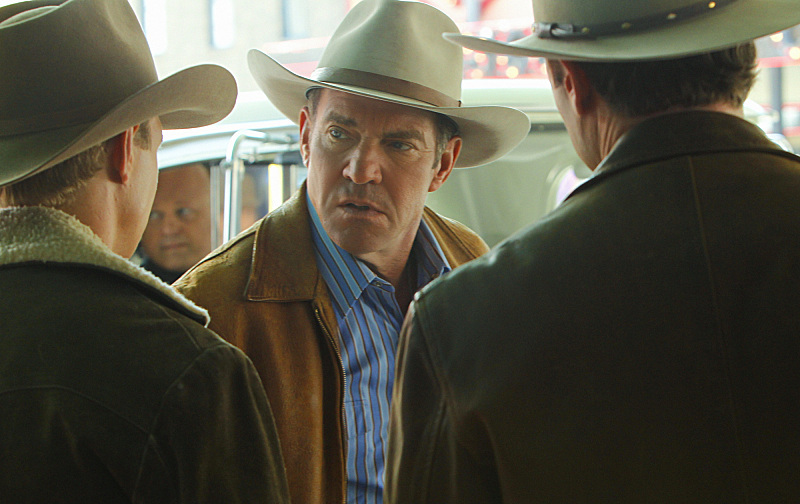 Still of Dennis Quaid and Cliff Lipson in Vegas (2012)