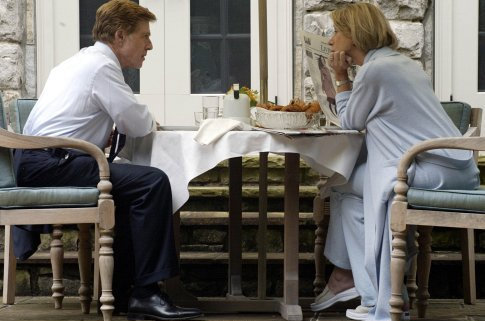 Still of Helen Mirren and Robert Redford in The Clearing (2004)