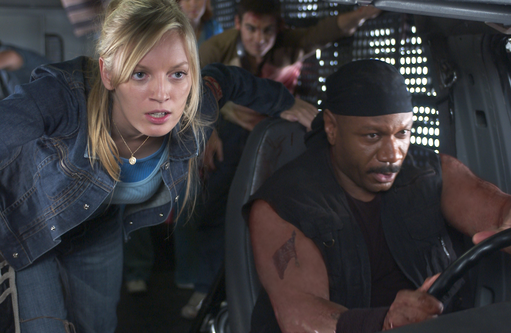 Still of Ving Rhames and Sarah Polley in Dawn of the Dead (2004)