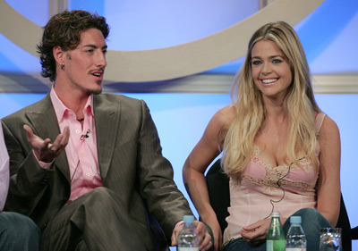 Denise Richards and Eric Balfour at event of Sex, Love & Secrets (2005)