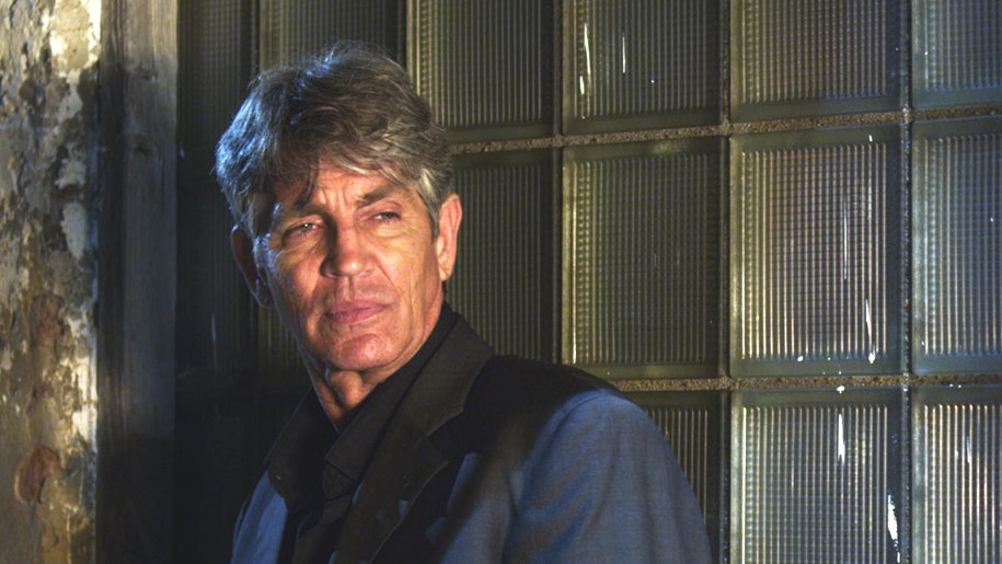 Still of Eric Roberts in 23 Minutes to Sunrise (2012)