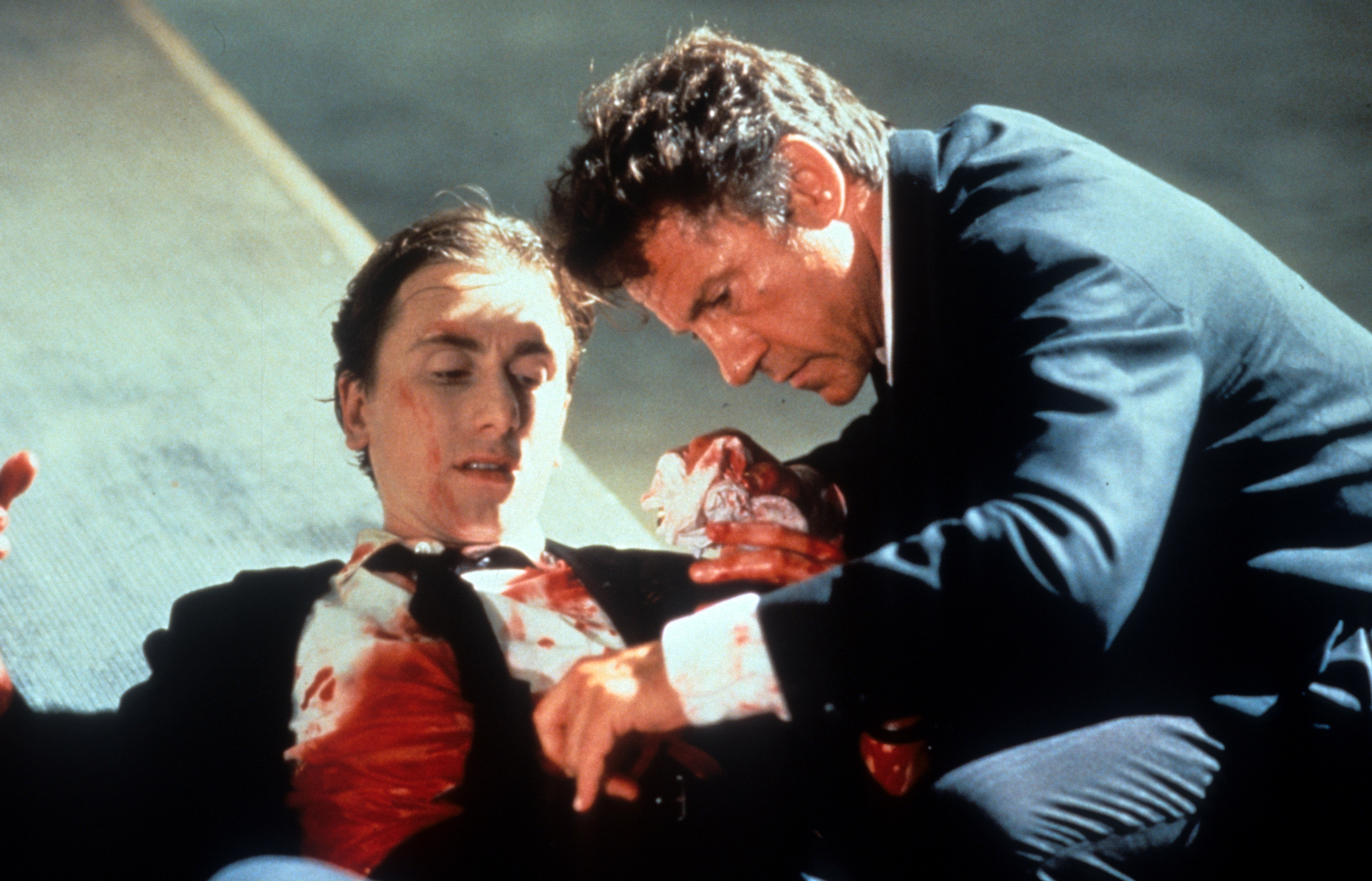 Still of Harvey Keitel and Tim Roth in Pasiute sunys (1992)
