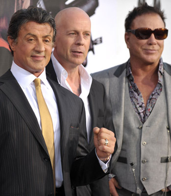 Sylvester Stallone, Bruce Willis and Mickey Rourke at event of The Expendables (2010)