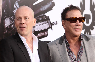 Bruce Willis and Mickey Rourke at event of The Expendables (2010)