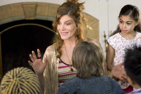 Still of Rene Russo in Yours, Mine & Ours (2005)