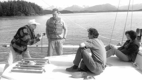 John Sayles, David Strathairn, Mary Elizabeth Mastrantonio and Haskell Wexler in Limbo (1999)