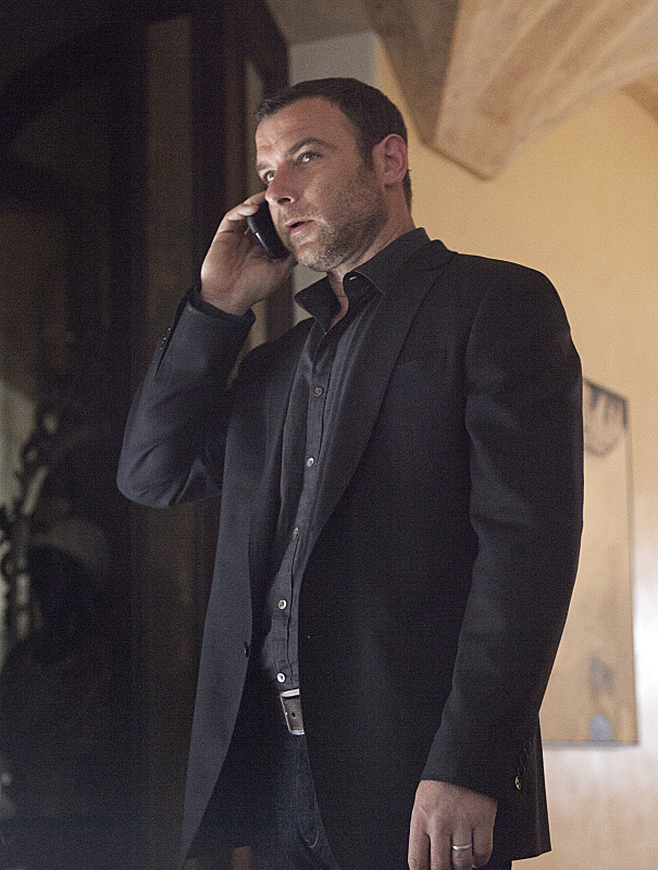 Still of Liev Schreiber in Ray Donovan (2013)