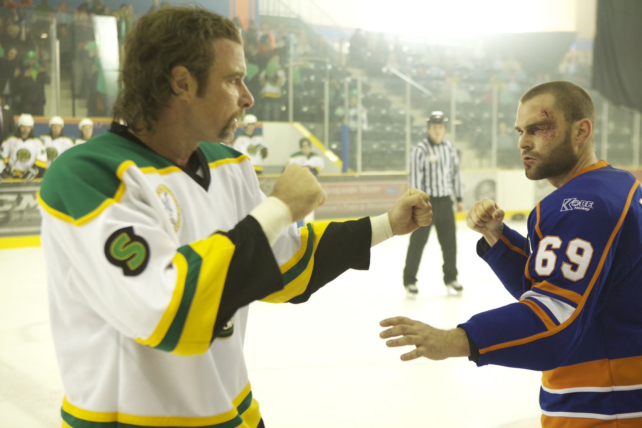 Still of Liev Schreiber and Seann William Scott in Goon (2011)