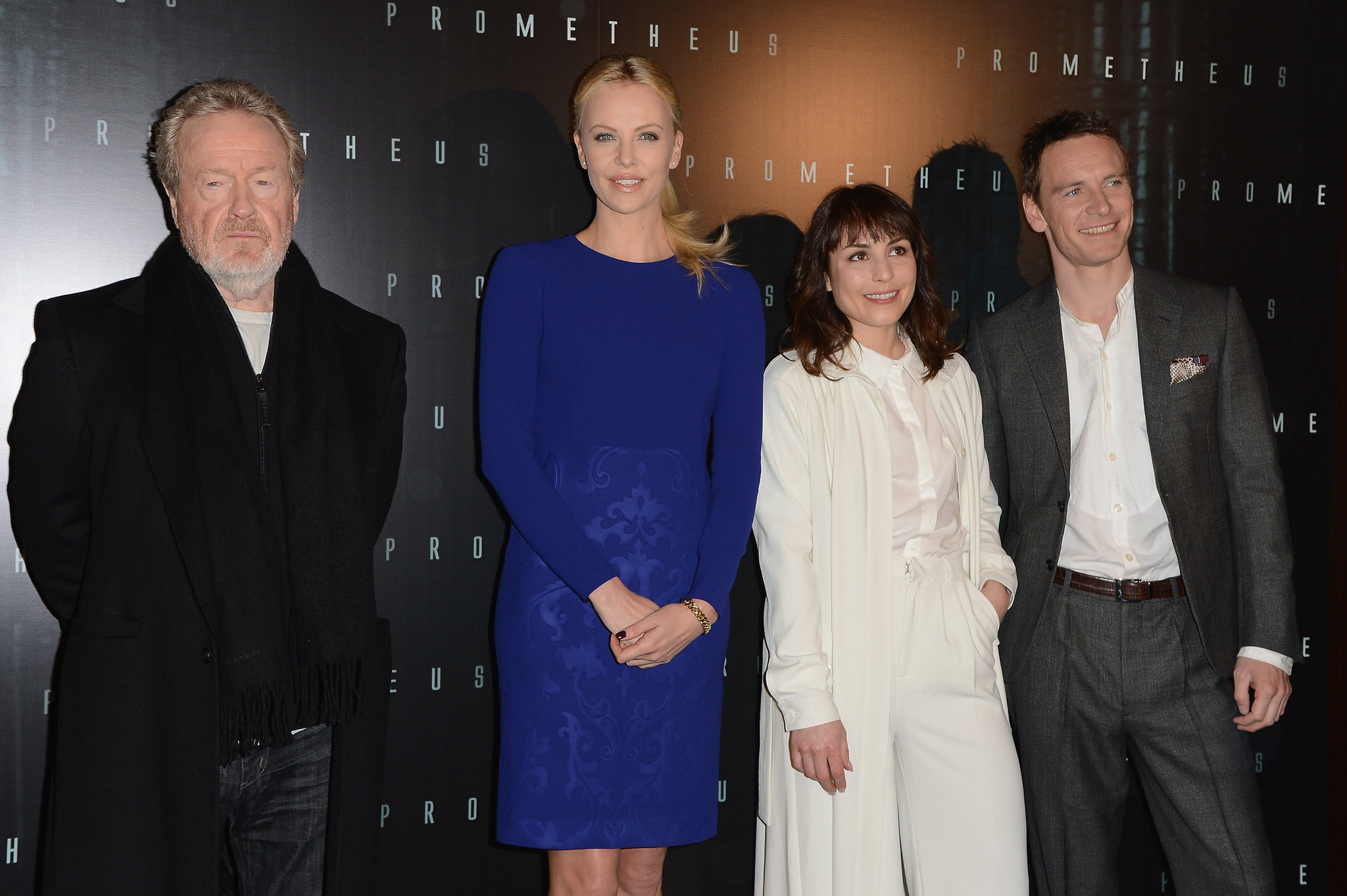 Charlize Theron, Ridley Scott, Noomi Rapace and Michael Fassbender at event of Prometejas (2012)