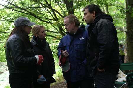 Ridley Scott, Anna Rita Nunnari Dell'atte, Stefano Veneruso and Chiara Tilesi in All the Invisible Children (2005)