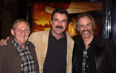 Tom Selleck, Keith Carradine and Simon Wincer at event of Monte Walsh (2003)