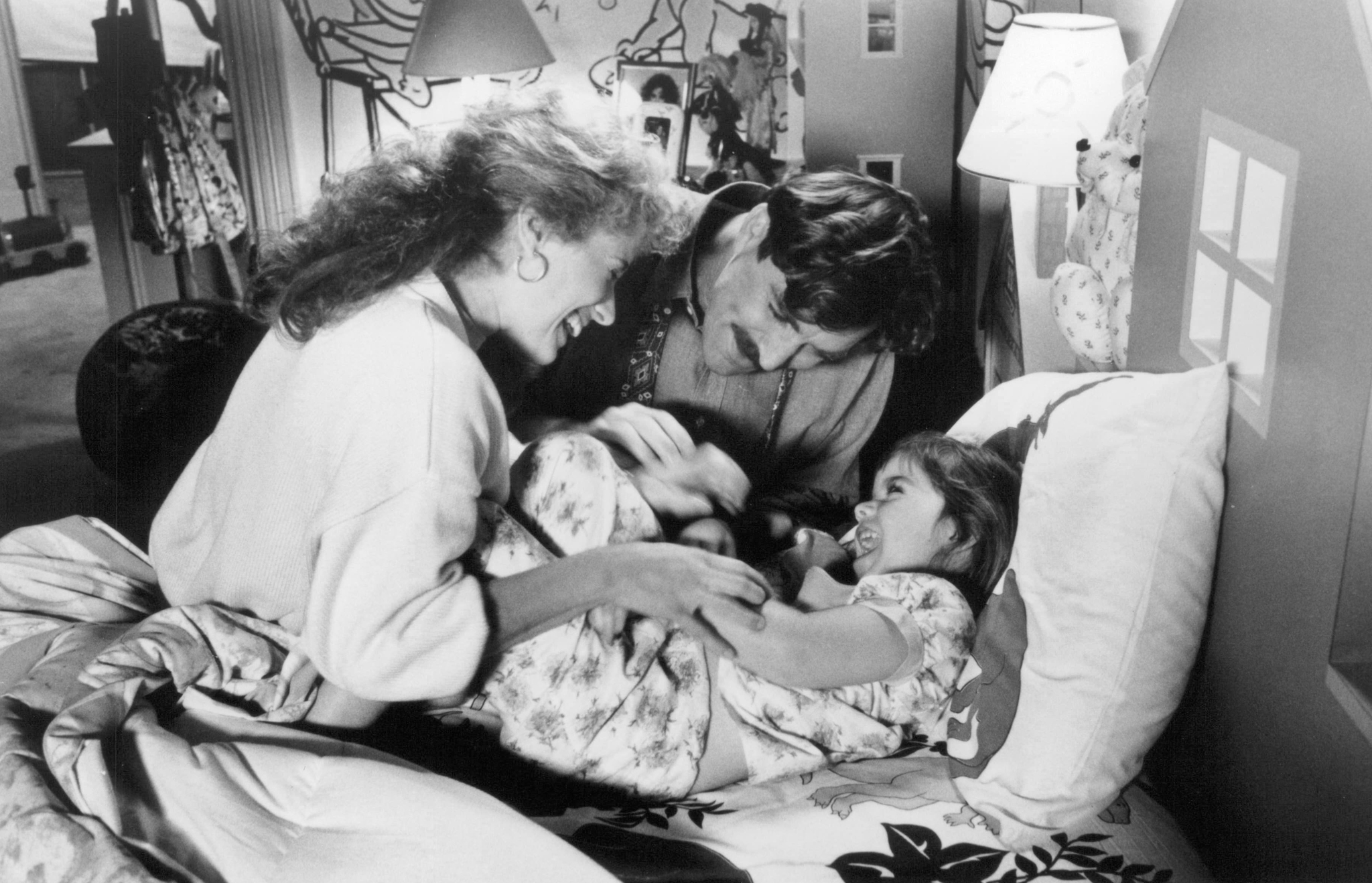 Still of Tom Selleck, Nancy Travis and Robin Weisman in 3 Men and a Little Lady (1990)