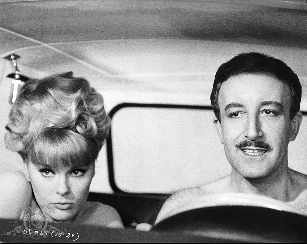 Still of Peter Sellers and Elke Sommer in A Shot in the Dark (1964)