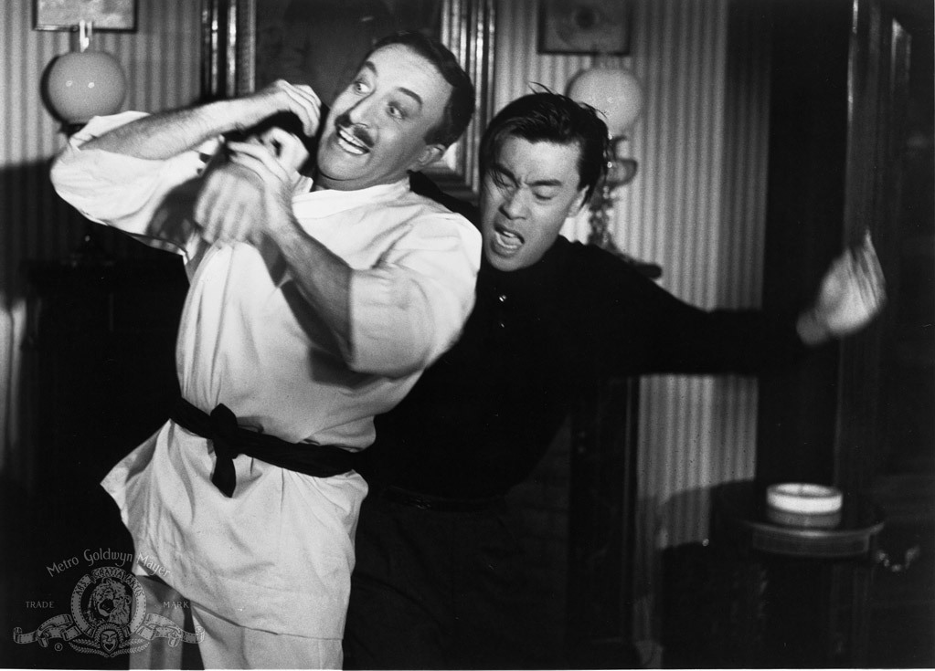 Still of Peter Sellers and Burt Kwouk in A Shot in the Dark (1964)