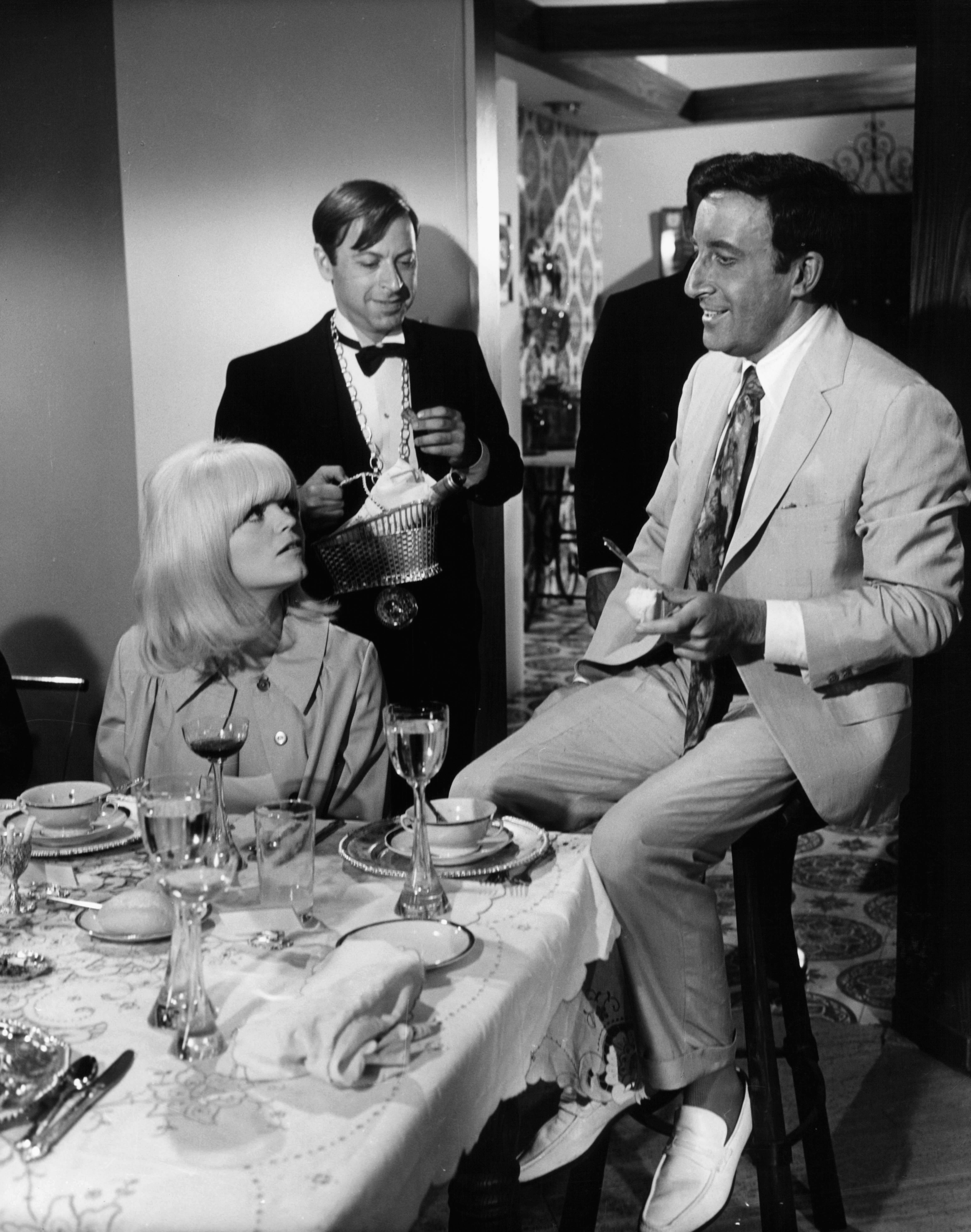 Still of Peter Sellers and Carol Wayne in The Party (1968)