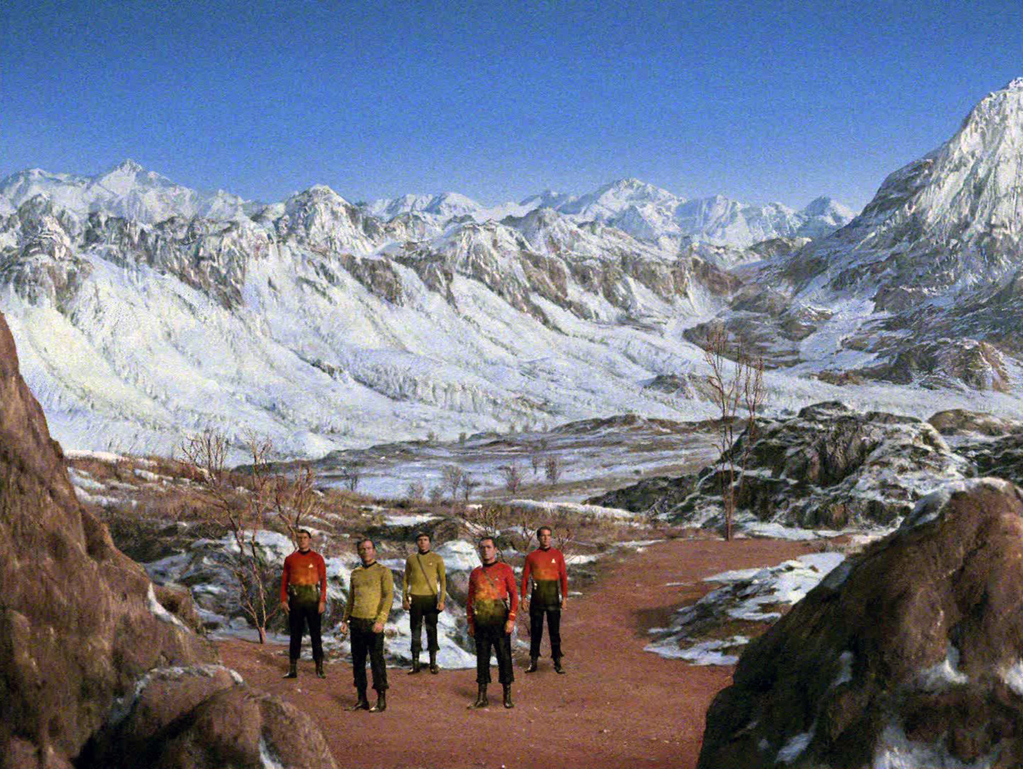 Still of Walter Koenig, William Shatner and James Doohan in Star Trek (1966)