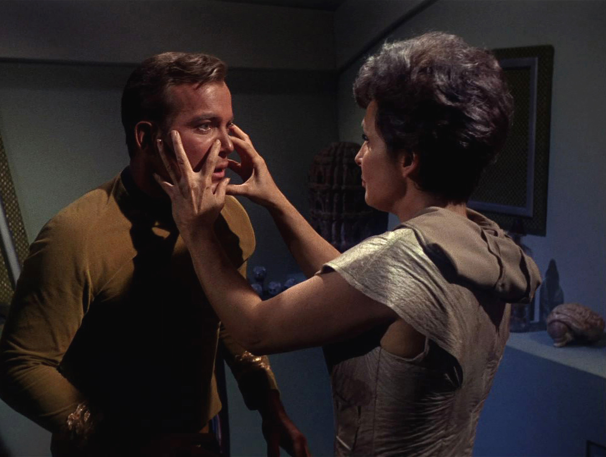 Still of William Shatner and Jeanne Bal in Star Trek (1966)