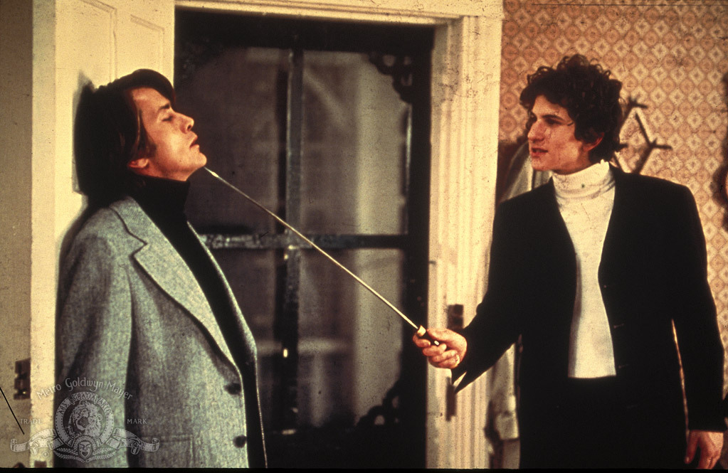 Still of Martin Sheen and Scott Jacoby in The Little Girl Who Lives Down the Lane (1976)
