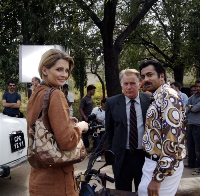 Martin Sheen, Mischa Barton and Kal Penn in Bhopal: A Prayer for Rain (2014)