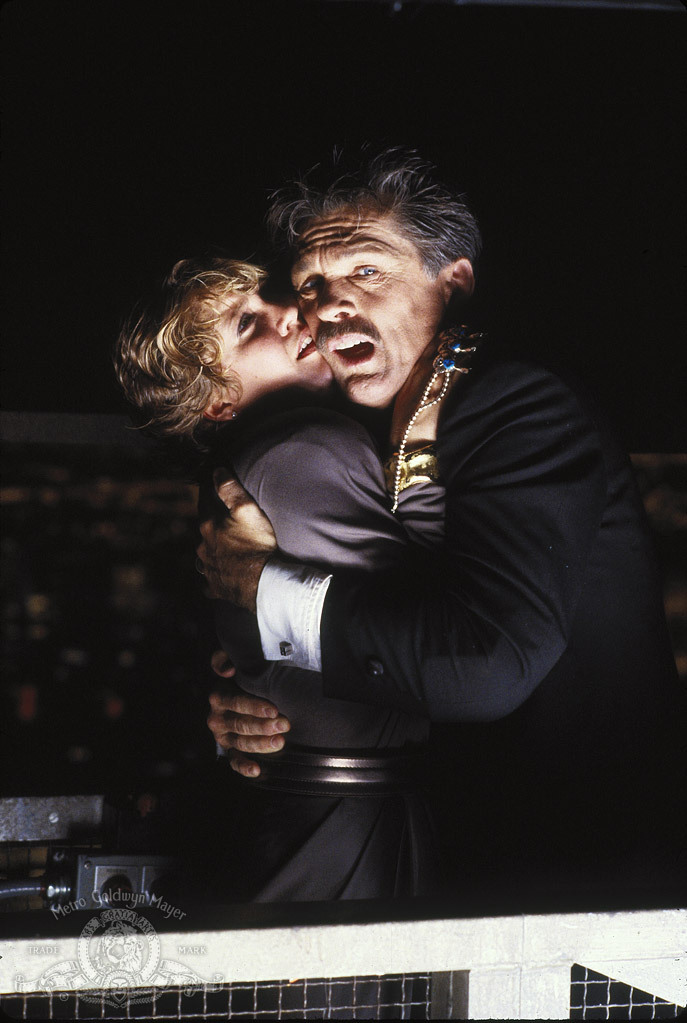 Still of Nancy Allen and Tom Skerritt in Poltergeist III (1988)