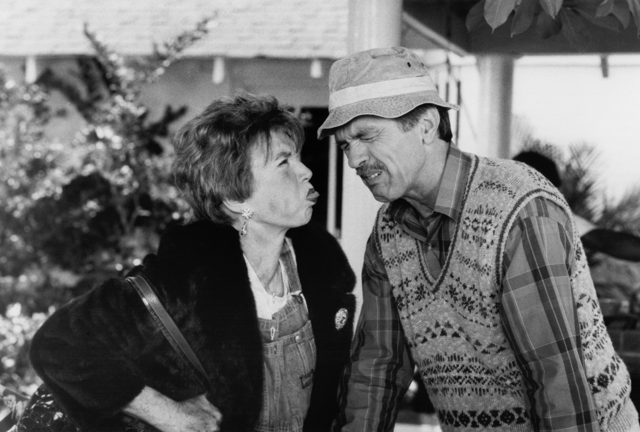 Still of Shirley MacLaine and Tom Skerritt in Steel Magnolias (1989)