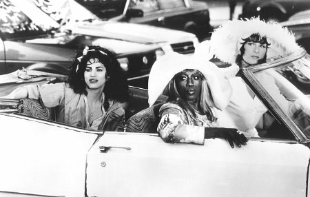 Still of John Leguizamo, Wesley Snipes and Patrick Swayze in To Wong Foo Thanks for Everything, Julie Newmar (1995)