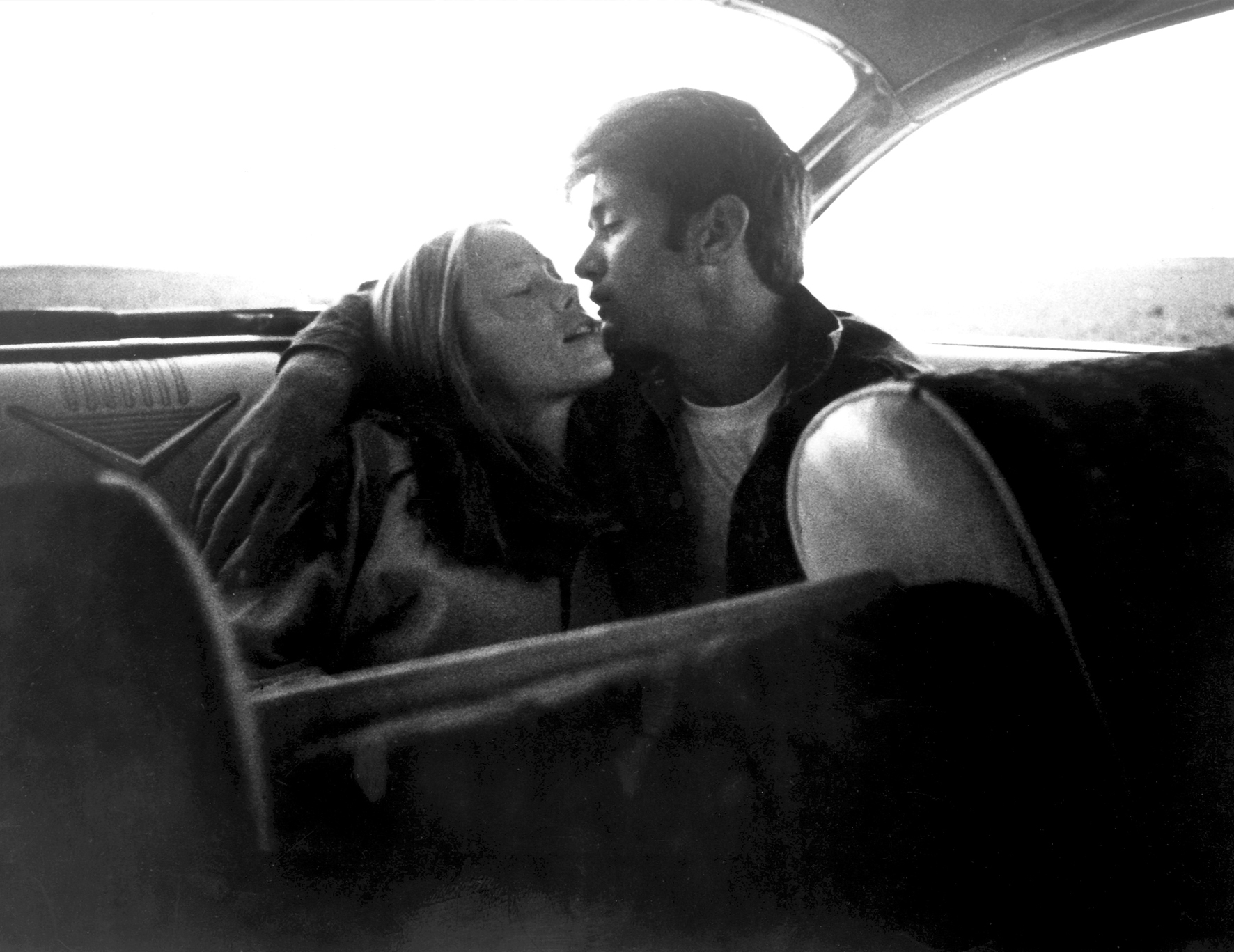Still of Martin Sheen and Sissy Spacek in Badlands (1973)