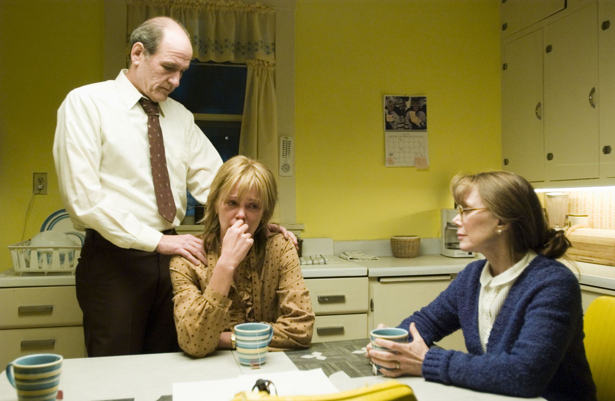 Still of Charlize Theron, Sissy Spacek and Richard Jenkins in North Country (2005)