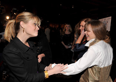 Sissy Spacek and Reese Witherspoon at event of Penelope (2006)