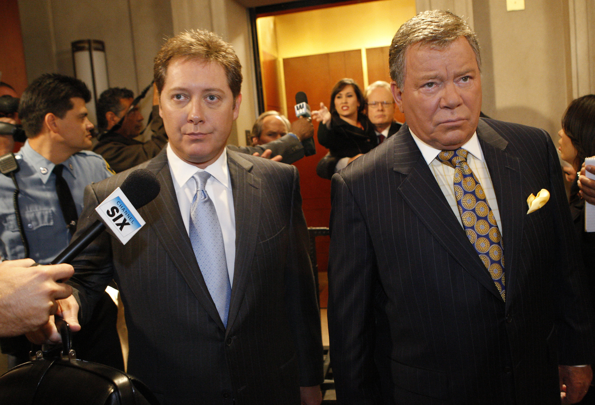 Still of William Shatner and James Spader in Boston Legal (2004)