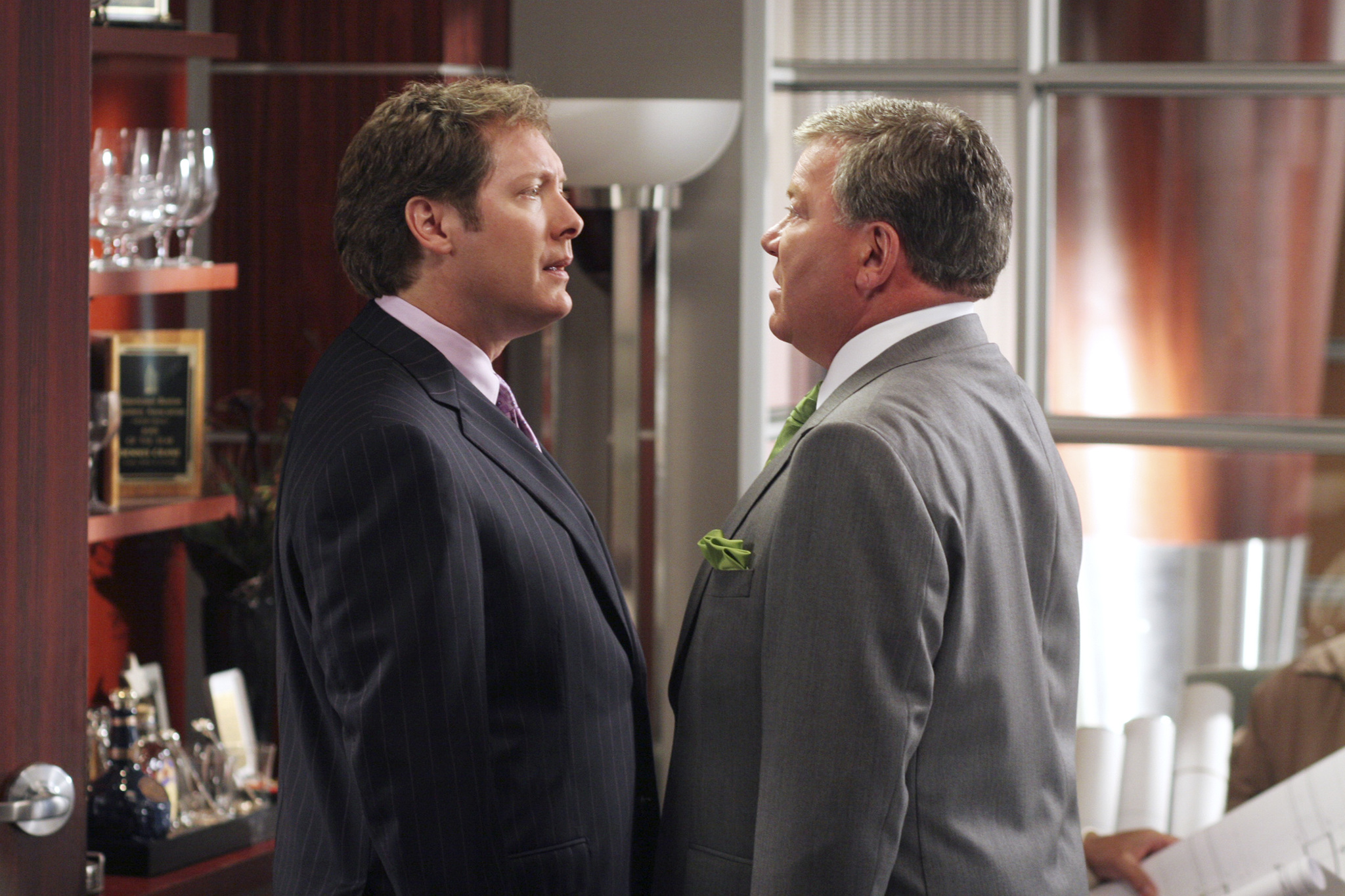 Still of William Shatner and James Spader in Boston Legal (2004)