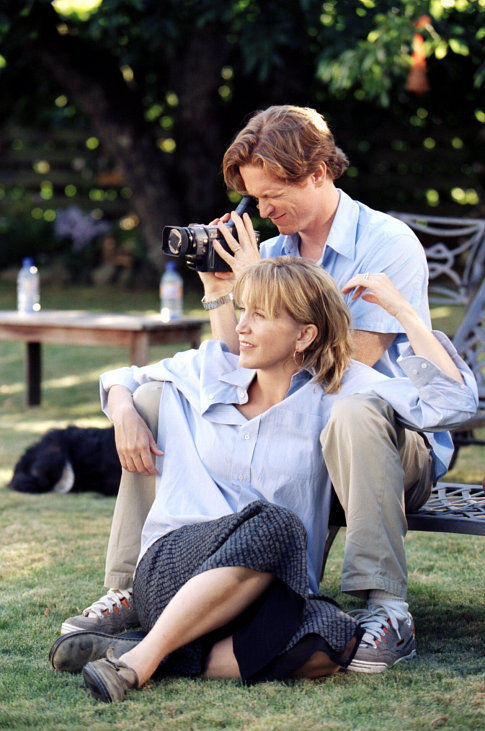 Still of Eric Stoltz and Felicity Huffman in Out of Order (2003)