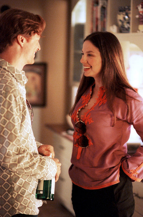 Still of Eric Stoltz and Justine Bateman in Out of Order (2003)