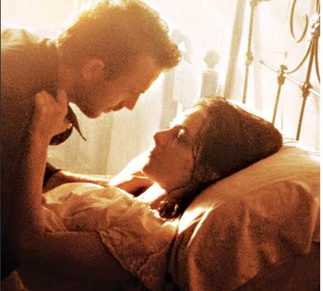 Still of Kevin Costner and Madeleine Stowe in Revenge (1990)
