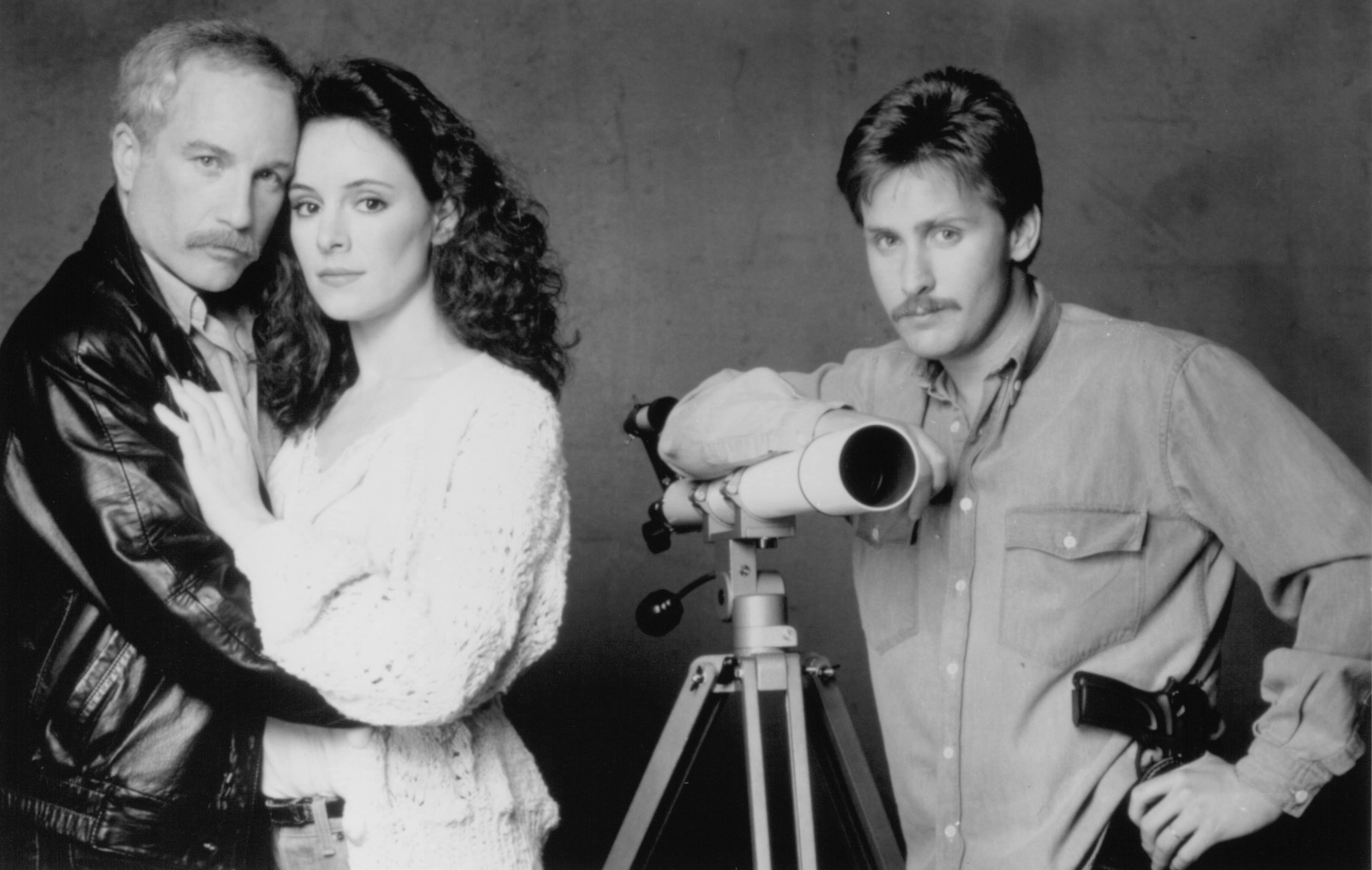 Still of Richard Dreyfuss, Emilio Estevez and Madeleine Stowe in Stakeout (1987)