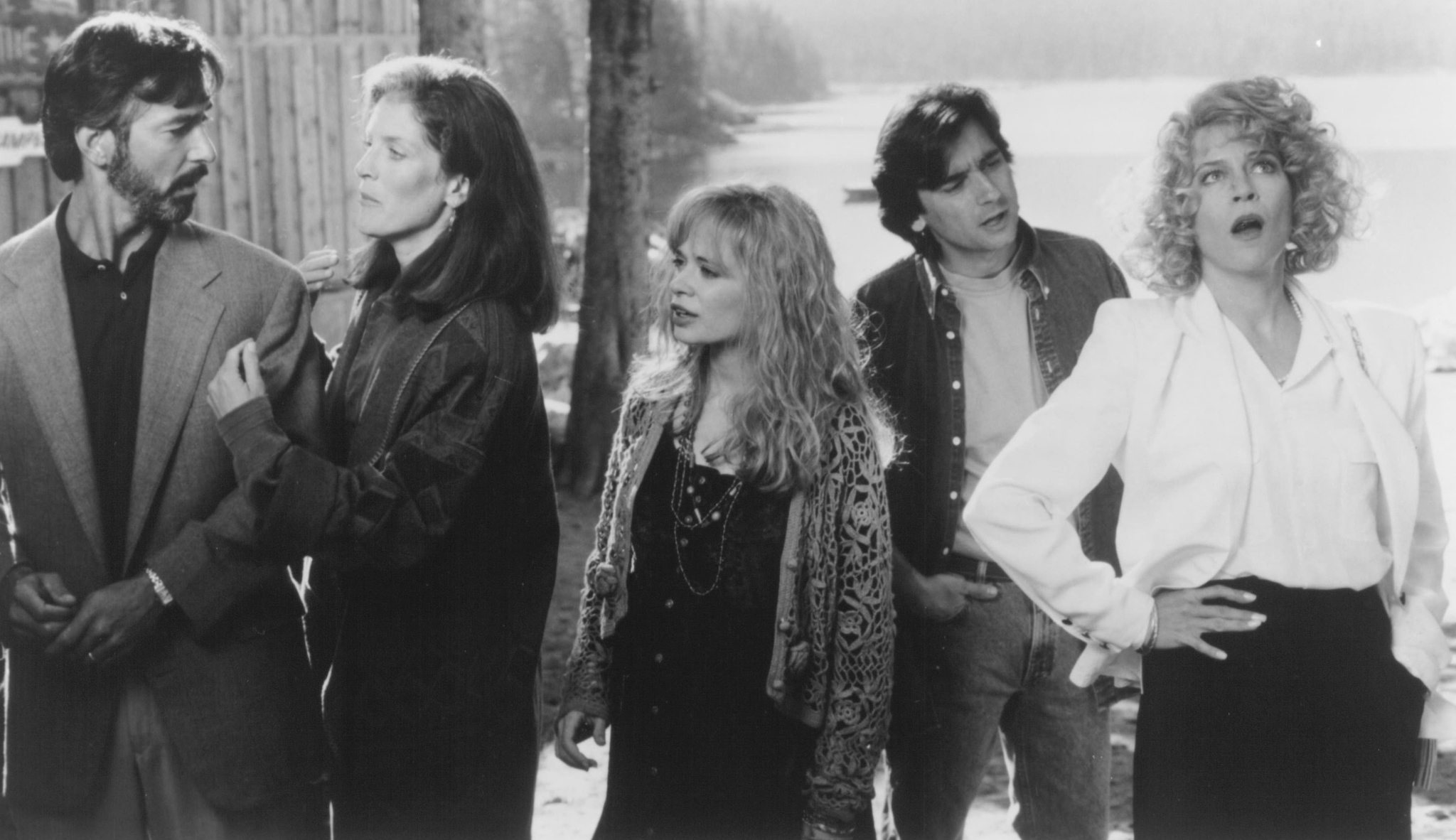 Still of David Strathairn, Griffin Dunne, Patricia Kalember, Adrienne Shelly and Margaret Whitton in Big Girls Don't Cry... They Get Even (1992)