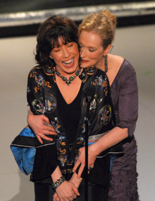 Meryl Streep and Lily Tomlin at event of The 78th Annual Academy Awards (2006)