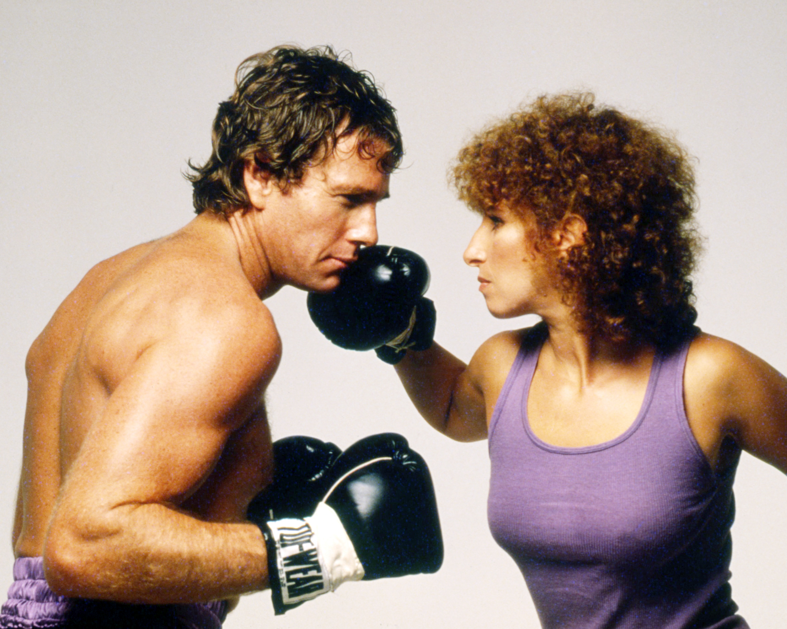 Still of Barbra Streisand and Ryan O'Neal in The Main Event (1979)