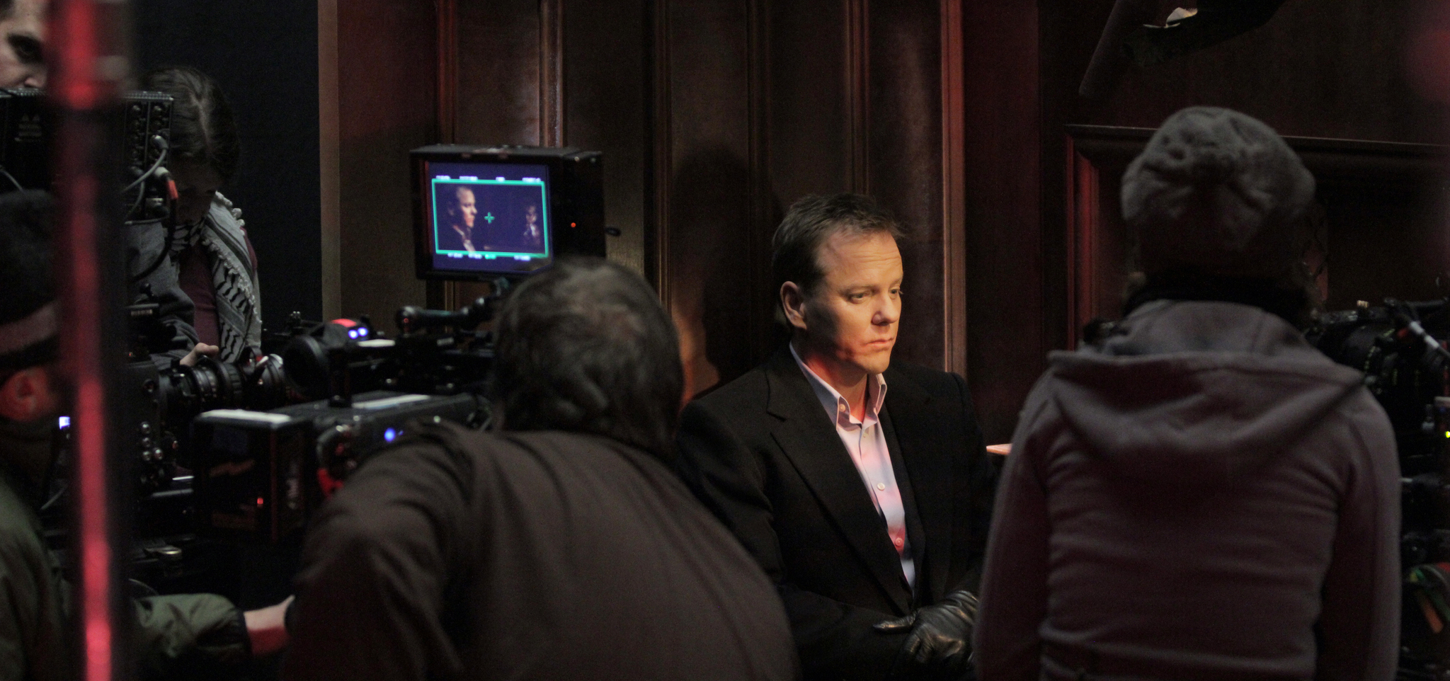 Still of Kiefer Sutherland in The Confession (2011)