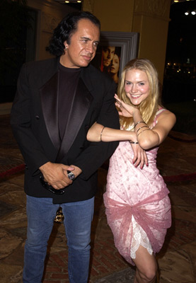 Dominique Swain and Gene Simmons at event of From Hell (2001)